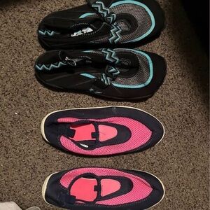 Aqua Shoes - Black and Pink